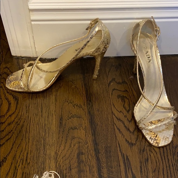 Prada Authentic Gold snakeskin sandals SZ 36 1/2 - Picture 3 of 7